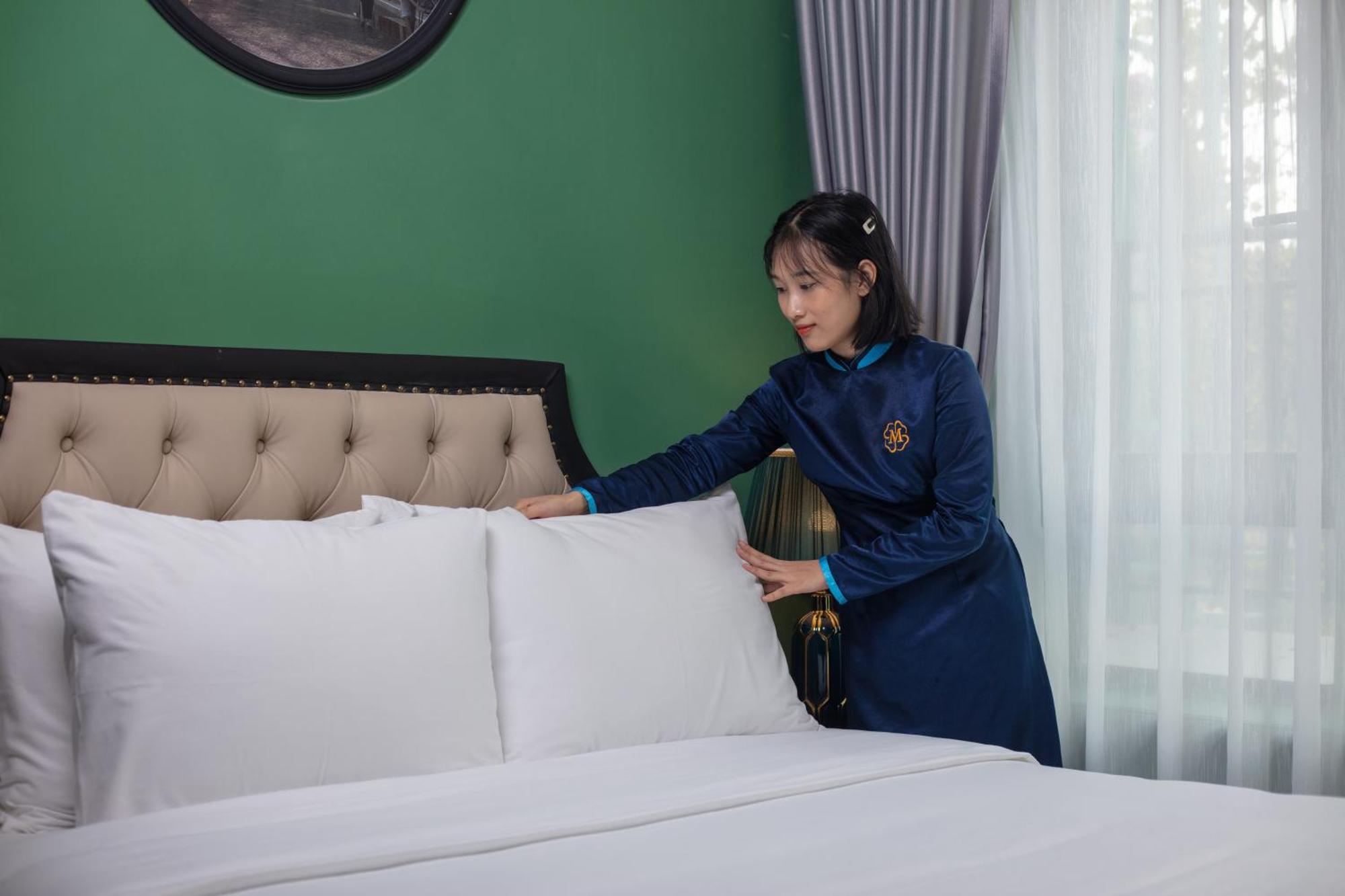 Madelise Adora Hotel & Travel ฮานอย ภายนอก รูปภาพ
